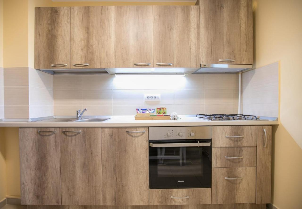 Golden Apartment Baneasa Bucarest Extérieur photo
