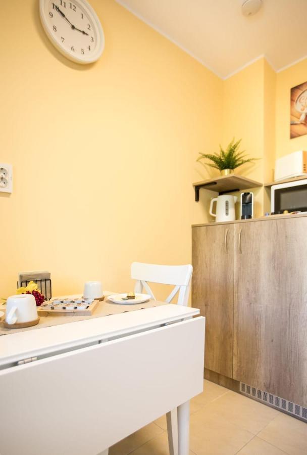 Golden Apartment Baneasa Bucarest Extérieur photo