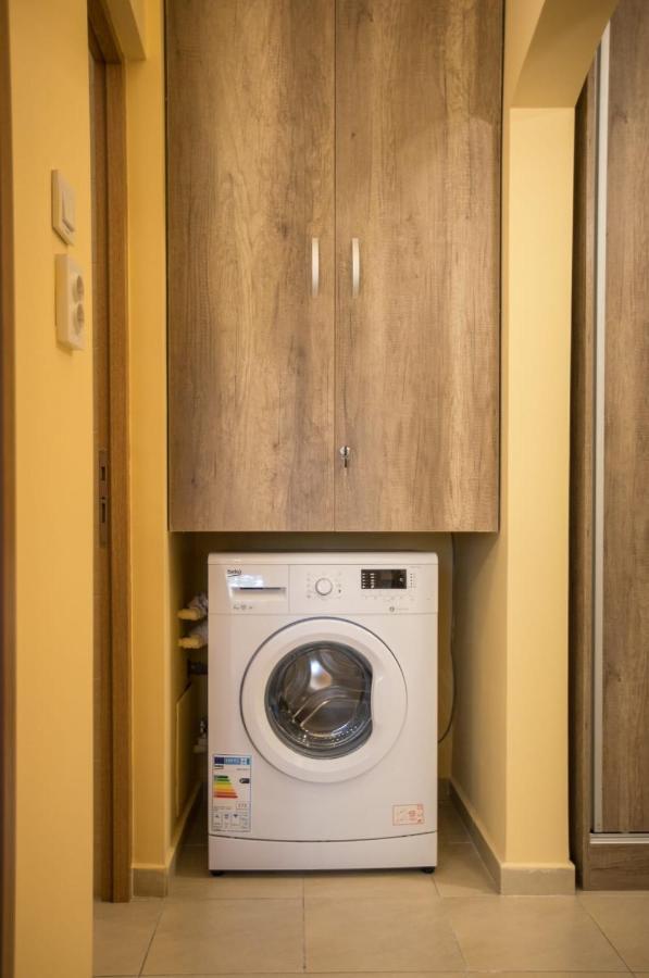 Golden Apartment Baneasa Bucarest Extérieur photo